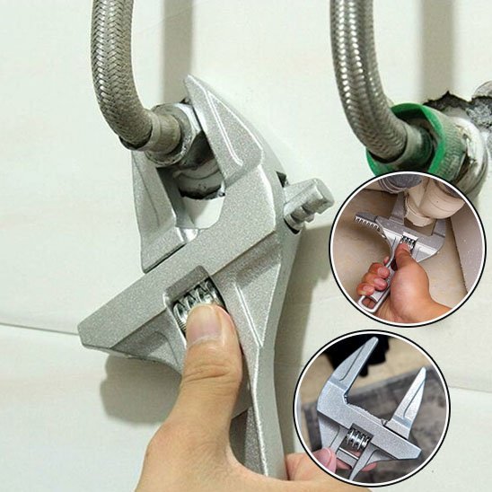 Pince universelle sur tuyau evier